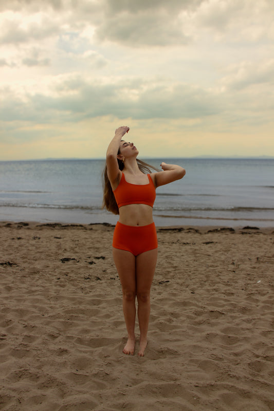 DAISY SCOOP TOP – APRICOT / PISTACHIO